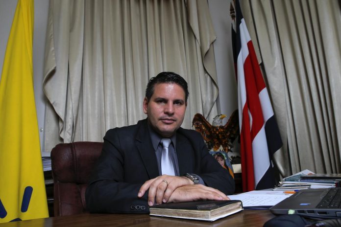 Fabricio alvarado